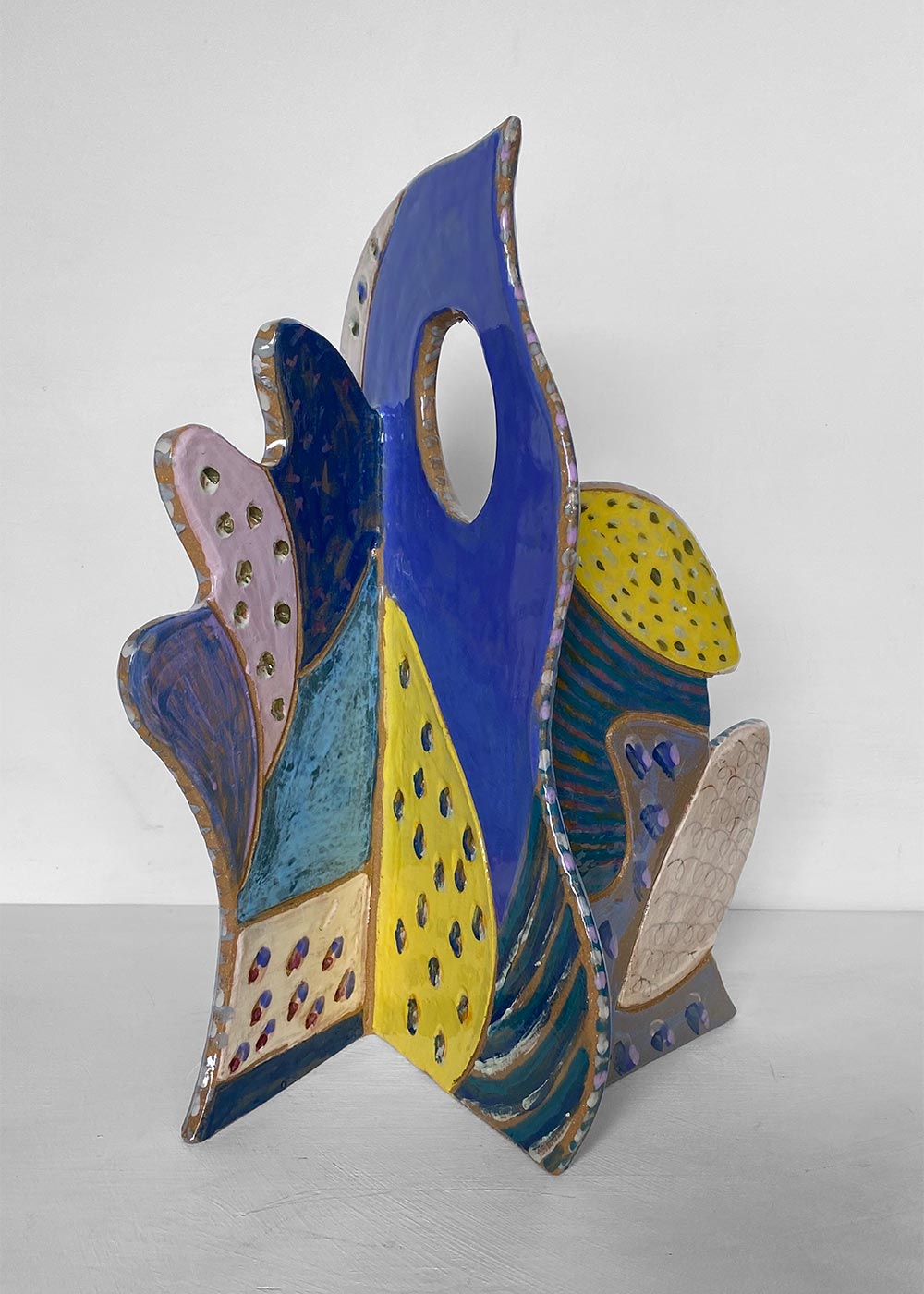 Caitriona Platts-Manoury - "Joya II" | faïence 43 cm